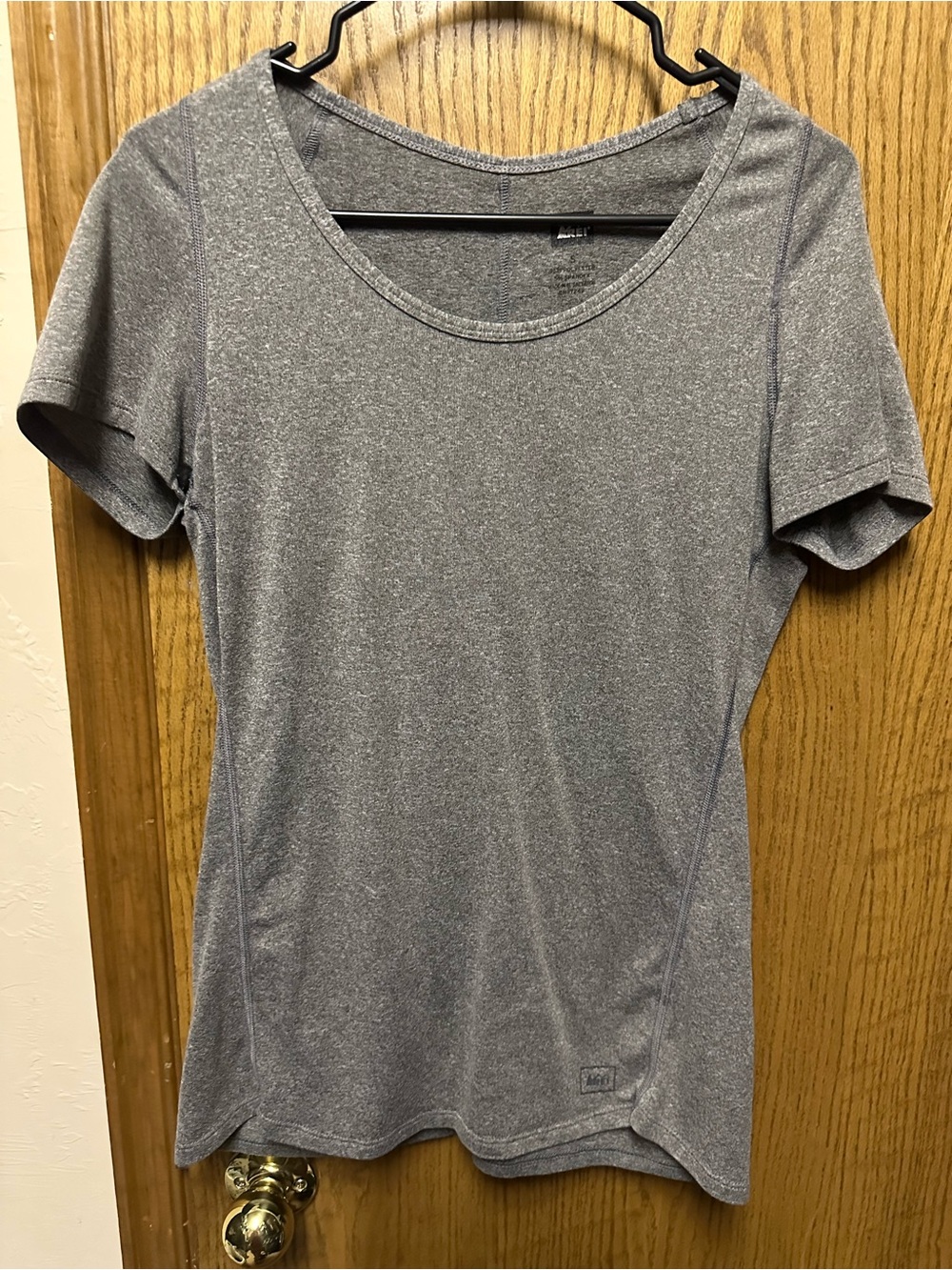 REI Heather Gray Short Sleeve Scoop-Neck Tee